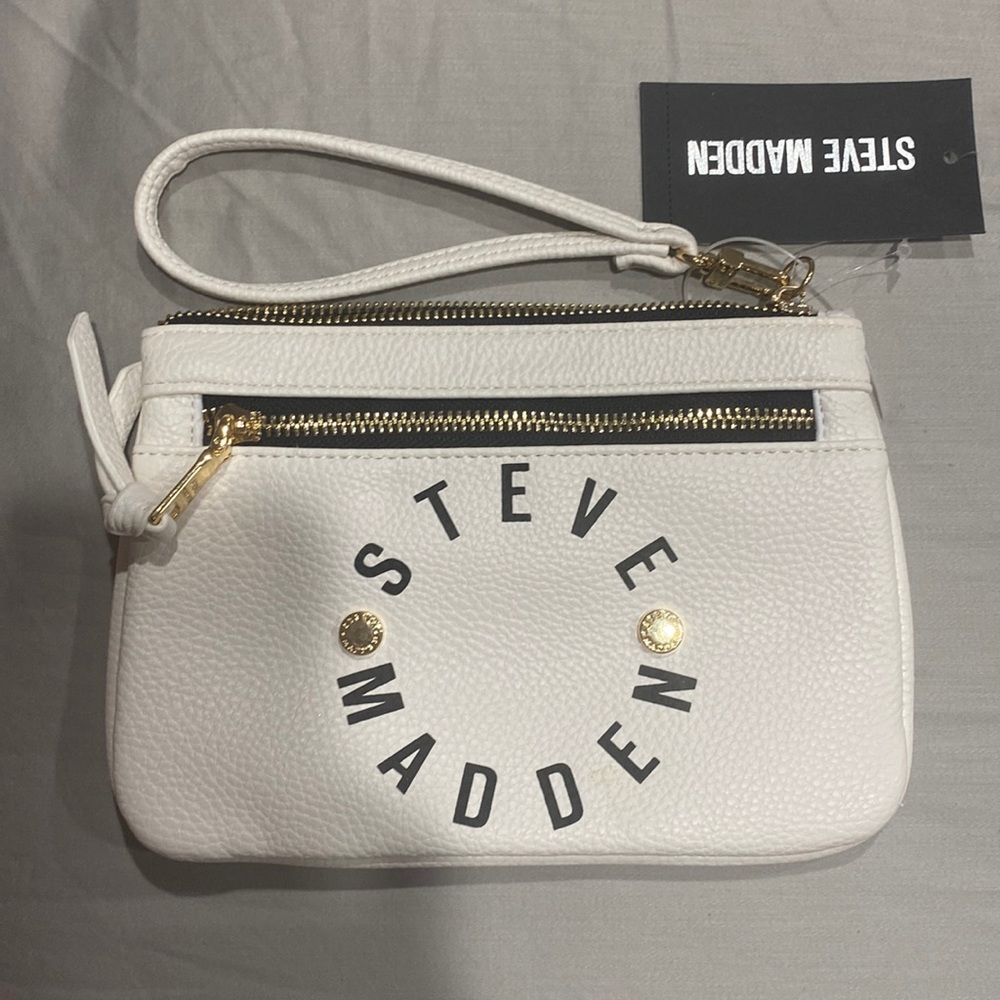 Steve Madden Wristlet